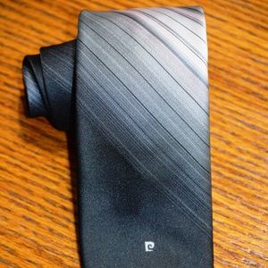 Pierre Cardin Stylish Necktie VNT